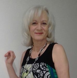 Meet your Posher, Faye